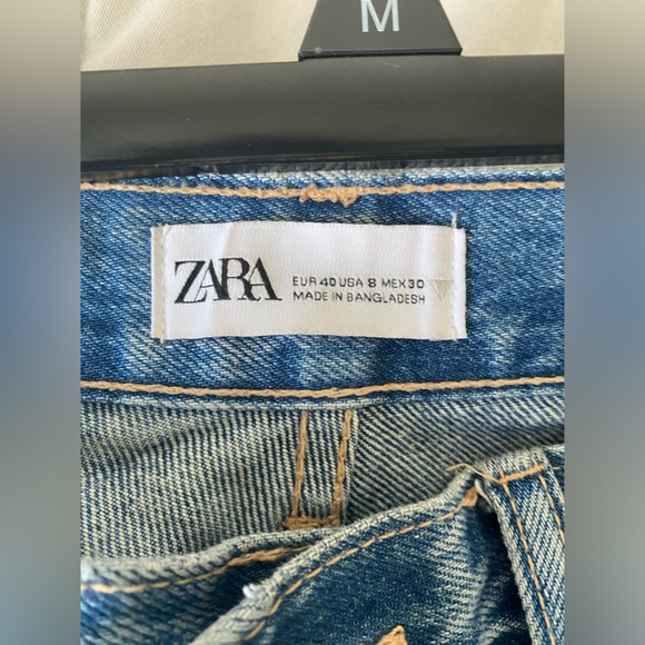 Zara Straight Leg Jeans - size 8 - Picture 3 of 3